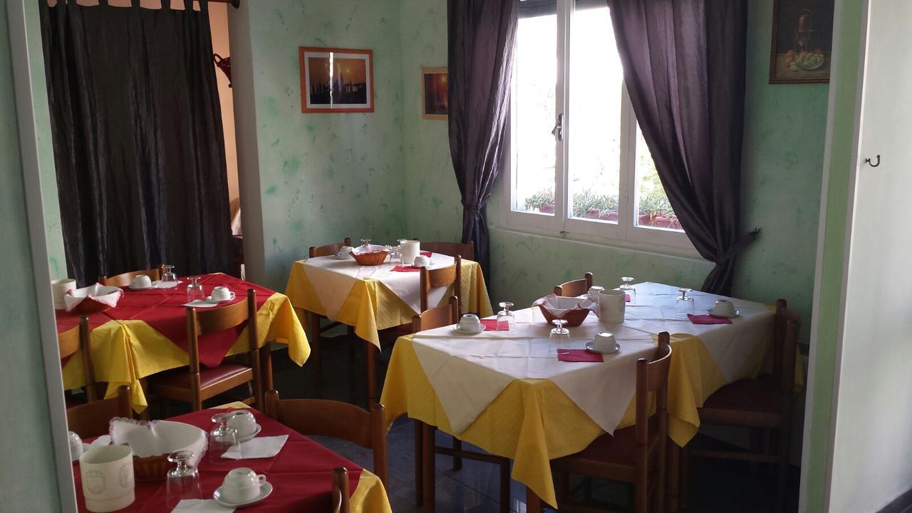 Adelmo Hotel *