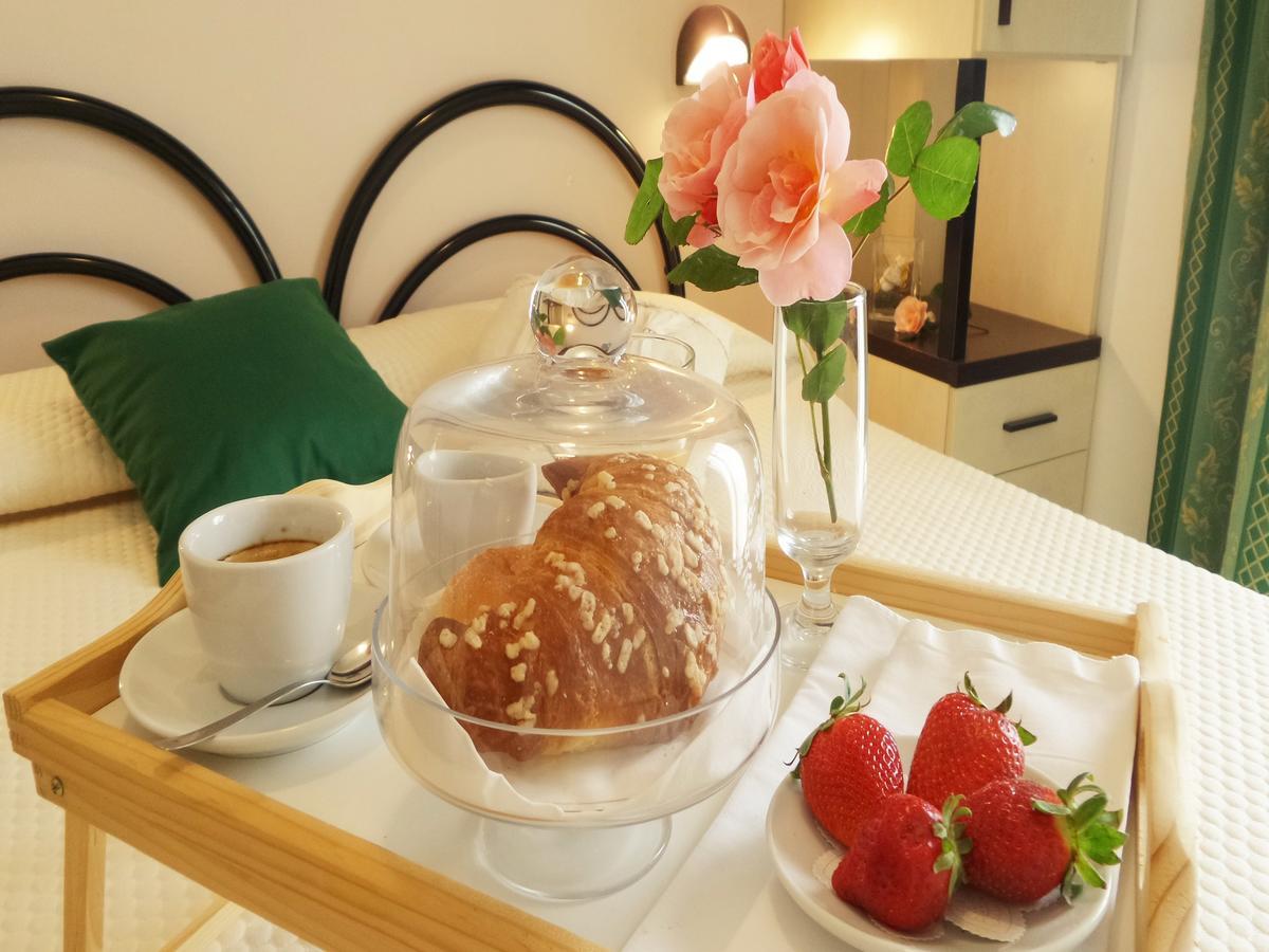 Hotel Eugenio 2*
