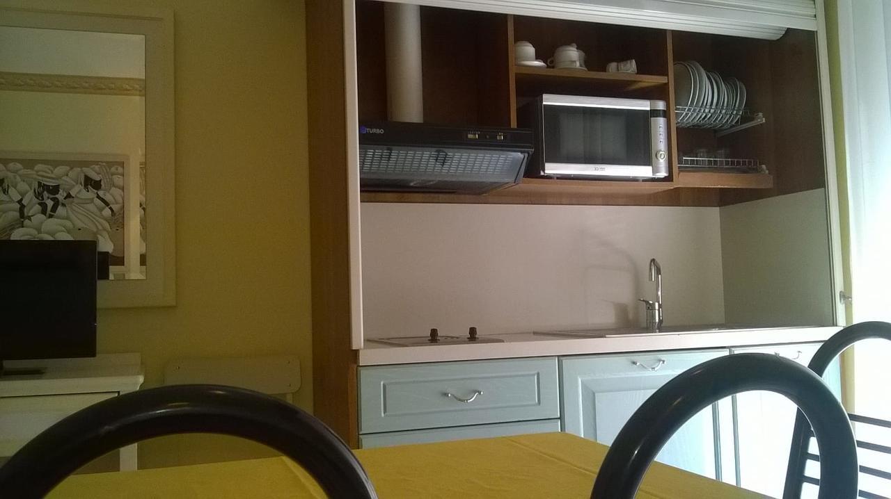Record Aparthotel