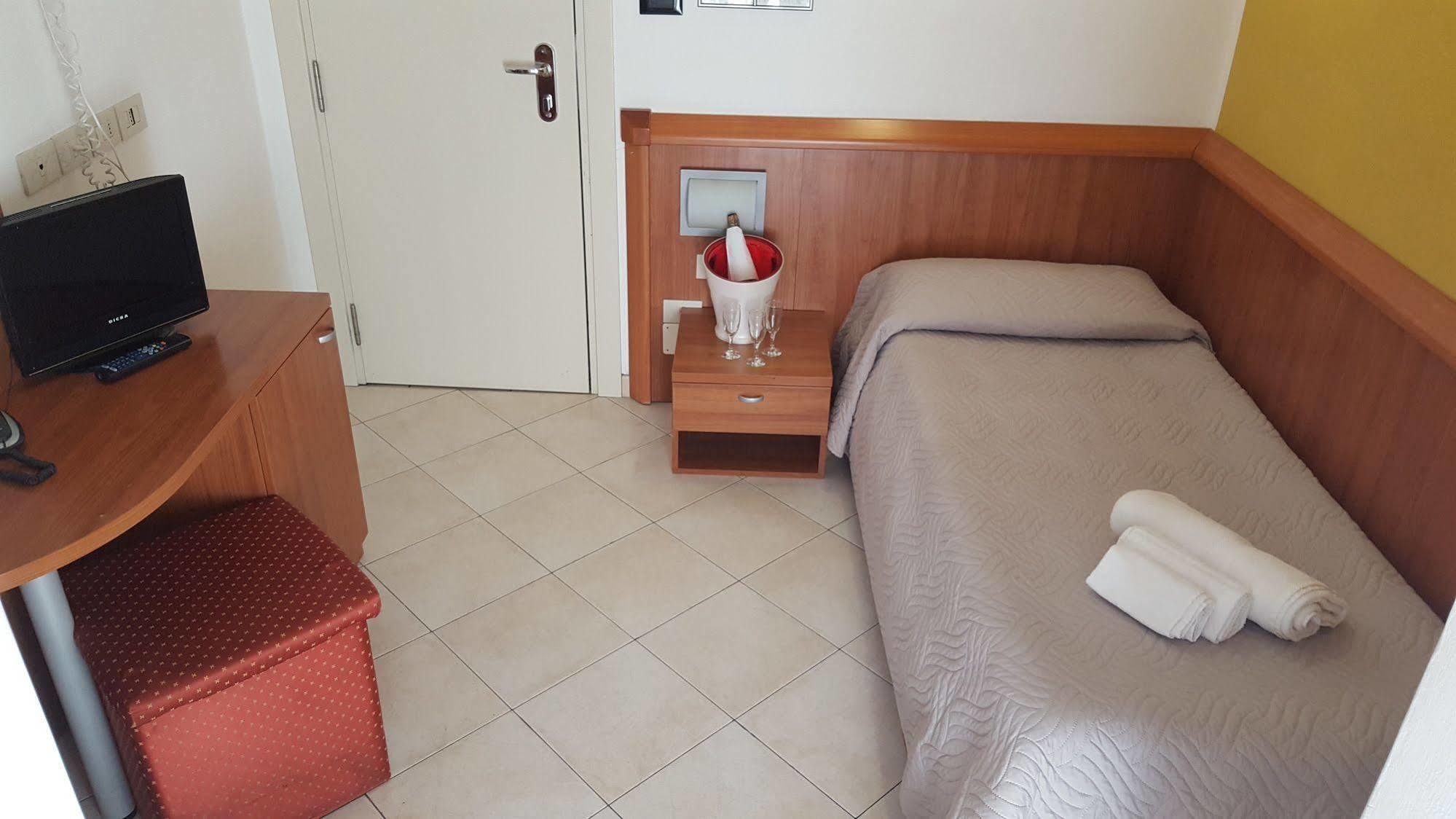 Bengasi Hotel Rimini