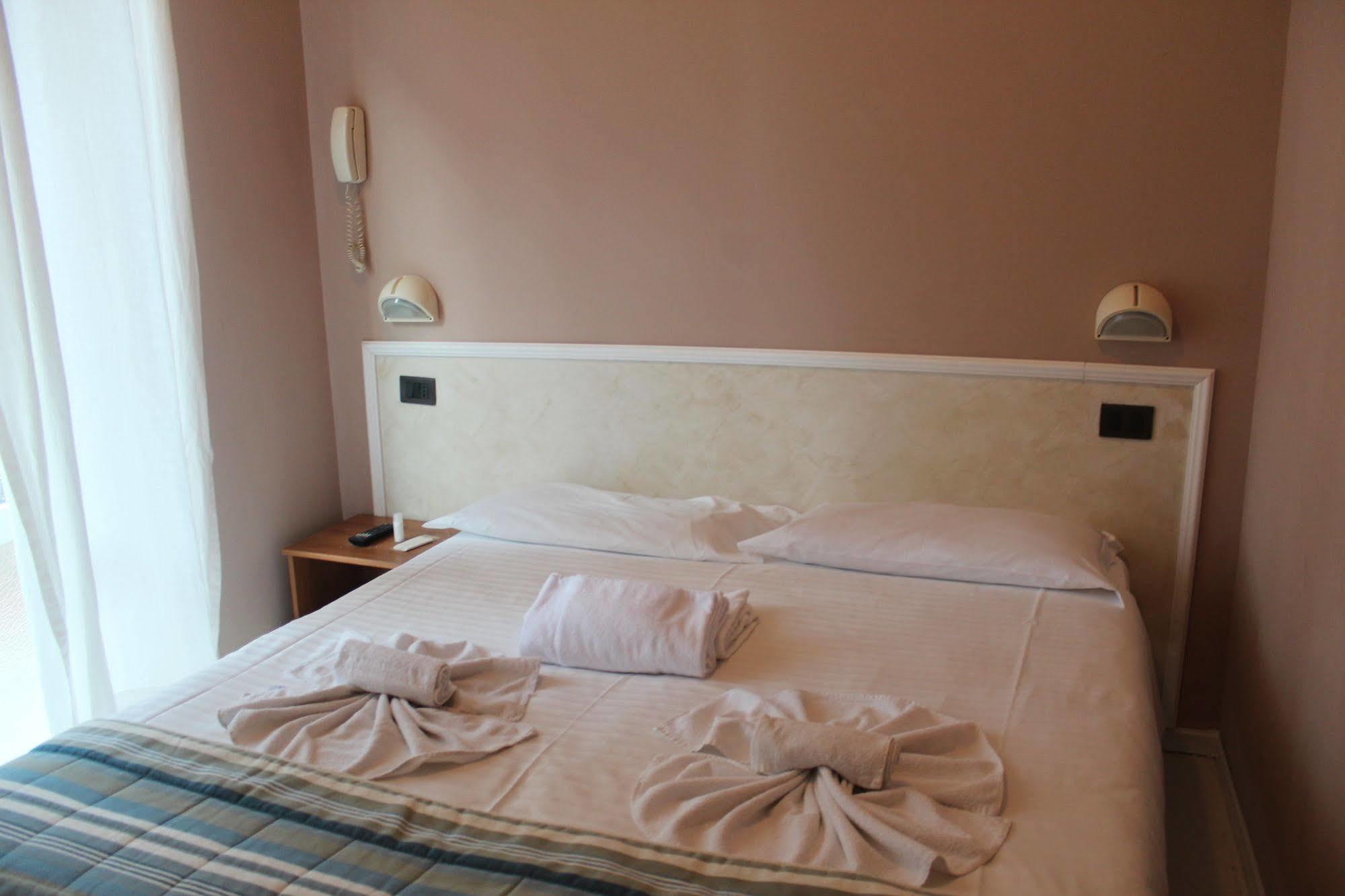 Hotel Hotel Mon Reve 3*