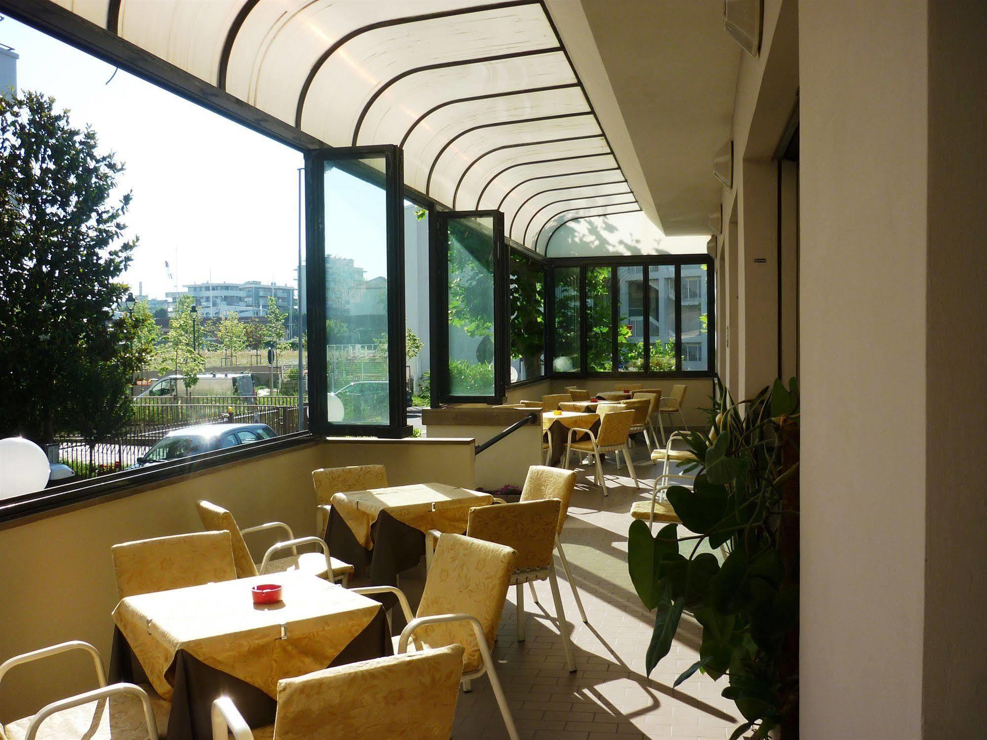 Hotel Gladiola