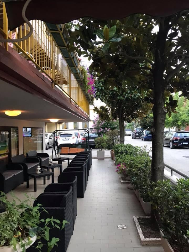 Hotel Glenn 3*