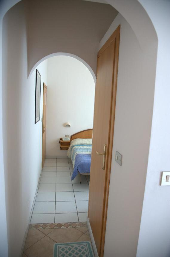 Annarita Hotel 2*
