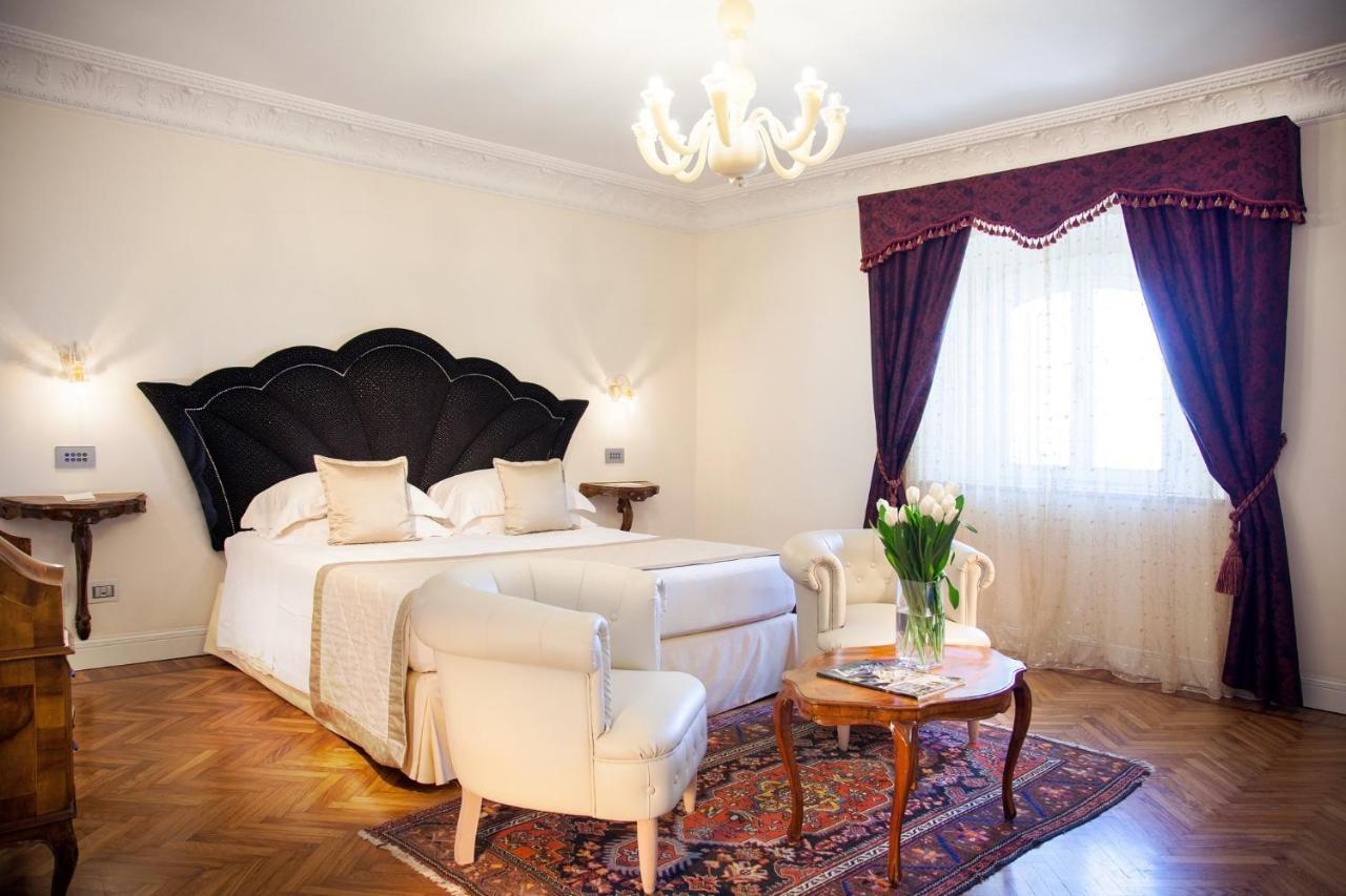 Grand Hotel