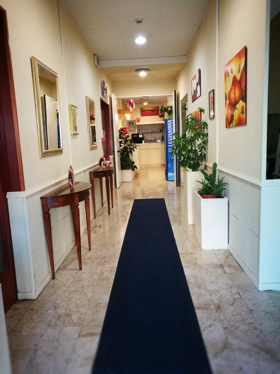 Hotel Riviera