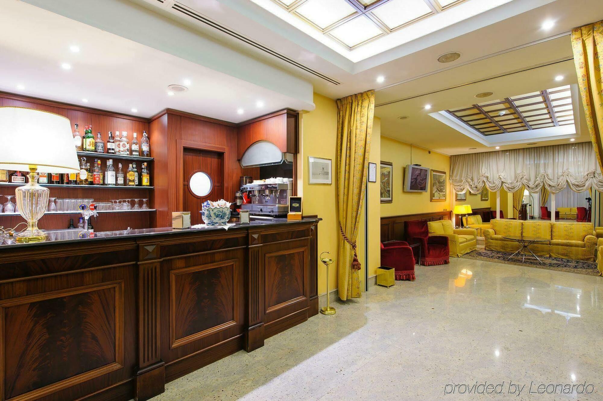 Admiral Art Hotel 4*