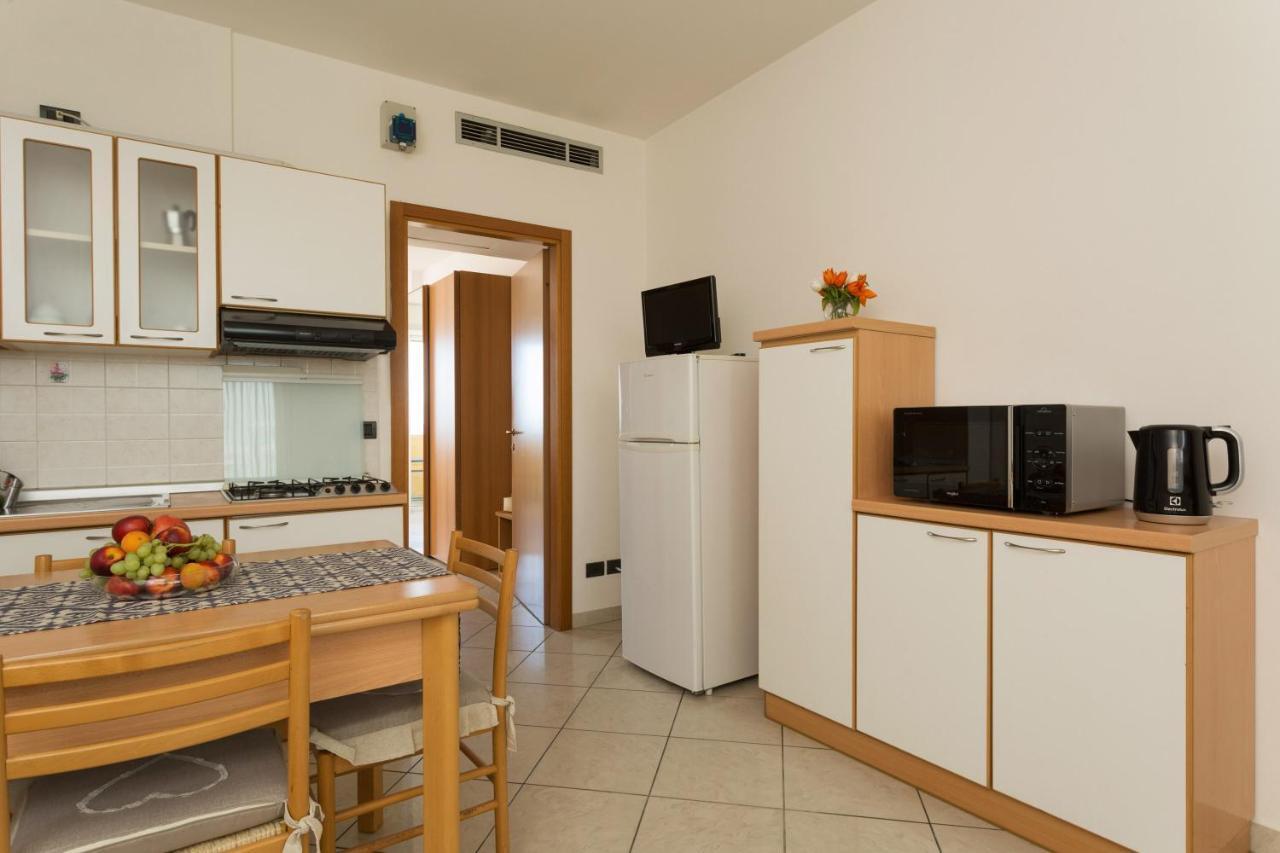 Piccadilly Aparthotel 3*