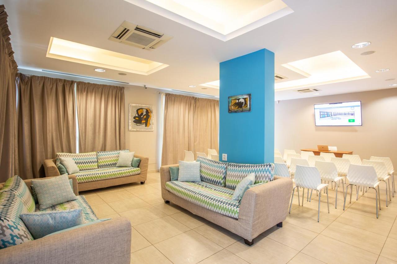 Wally Aparthotel 3*