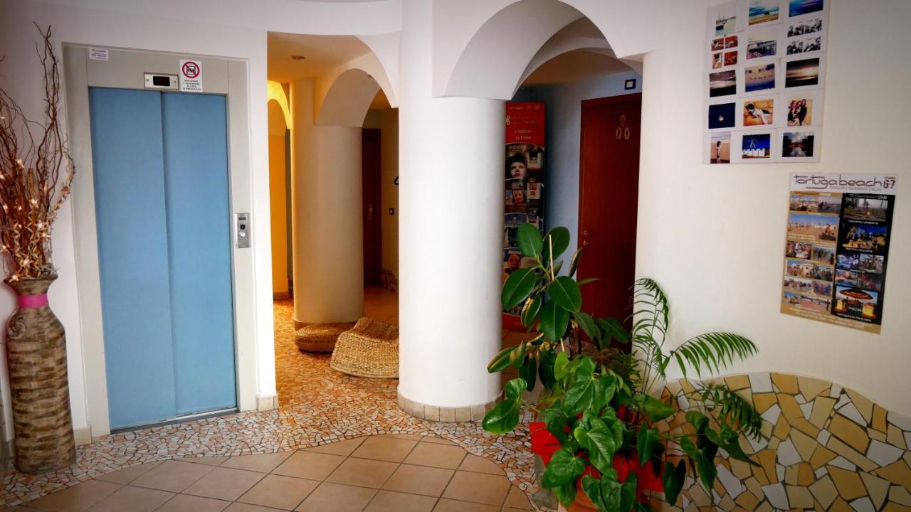 Frida Hotel *