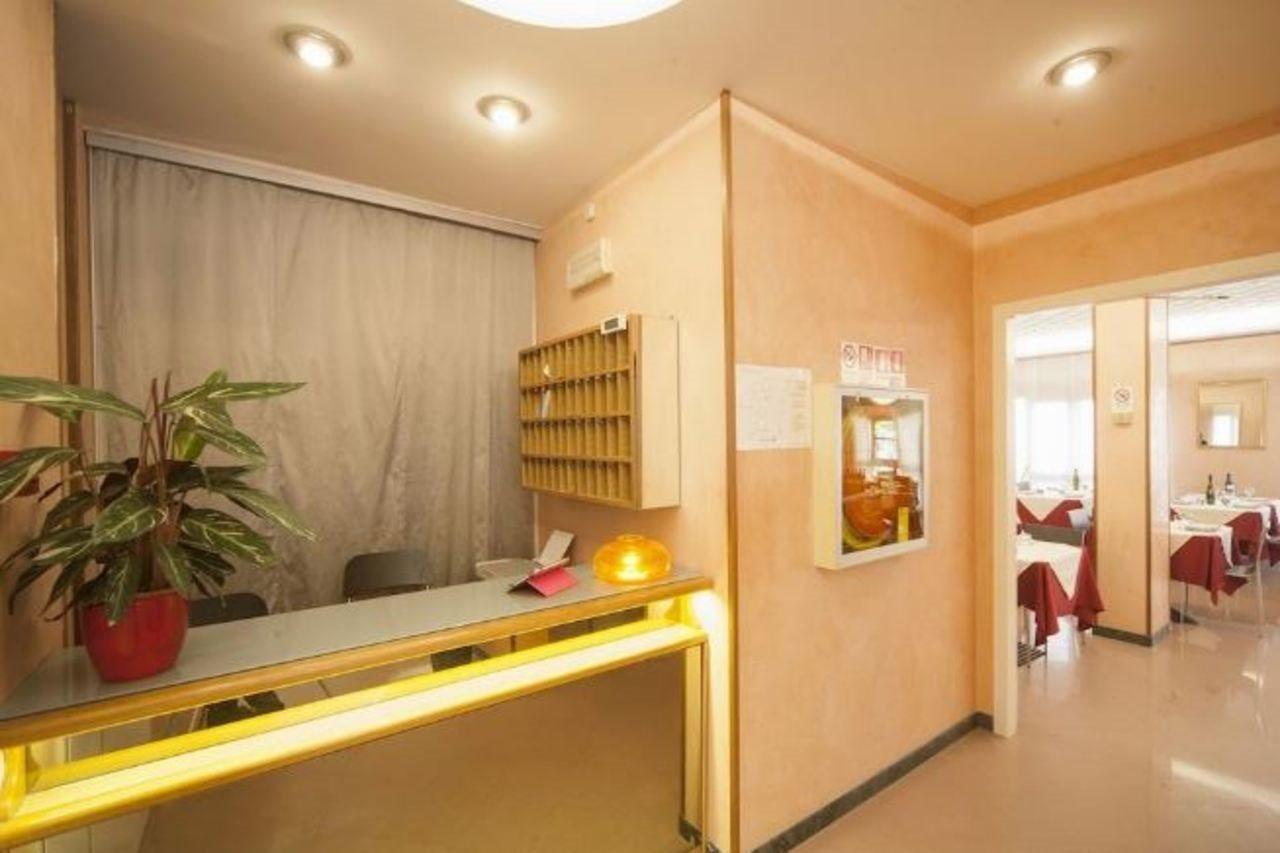 Manola Hotel 3*