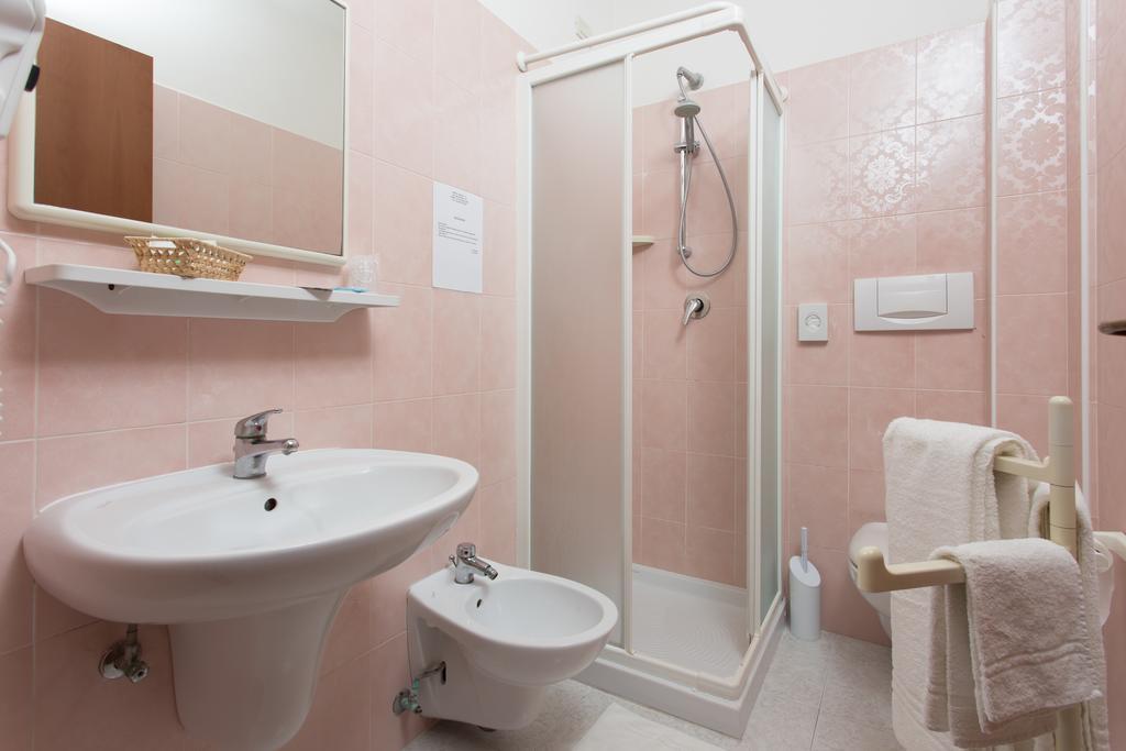 Emilia 3* Rimini