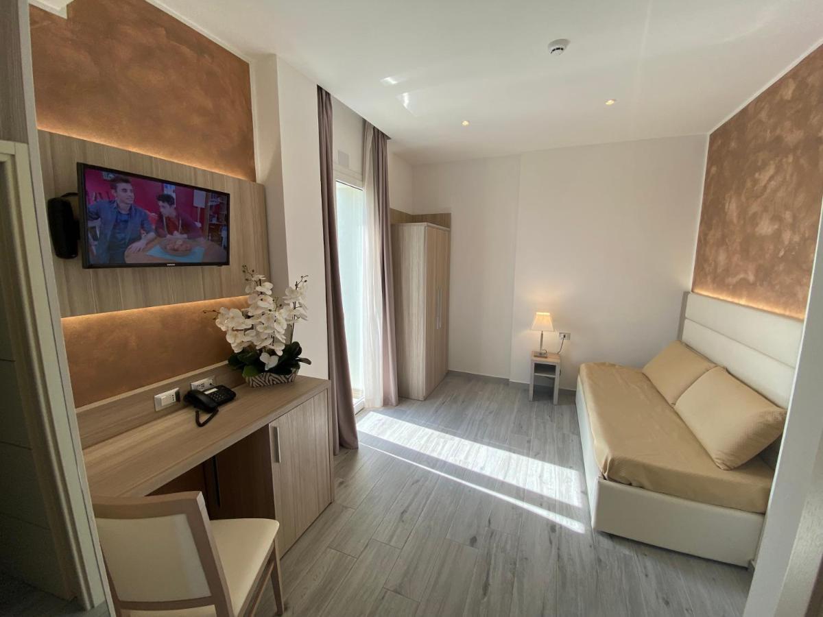 Caesar Paladium Hotel 3*