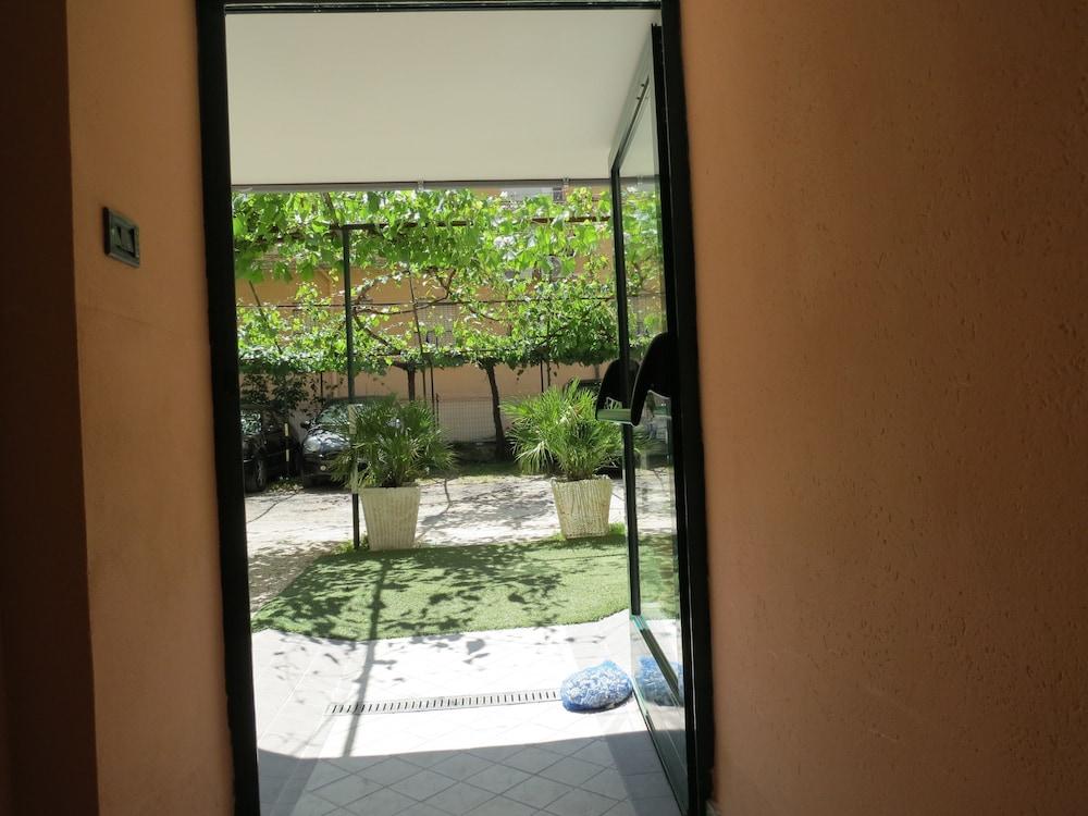 Gemini Hotel 3*