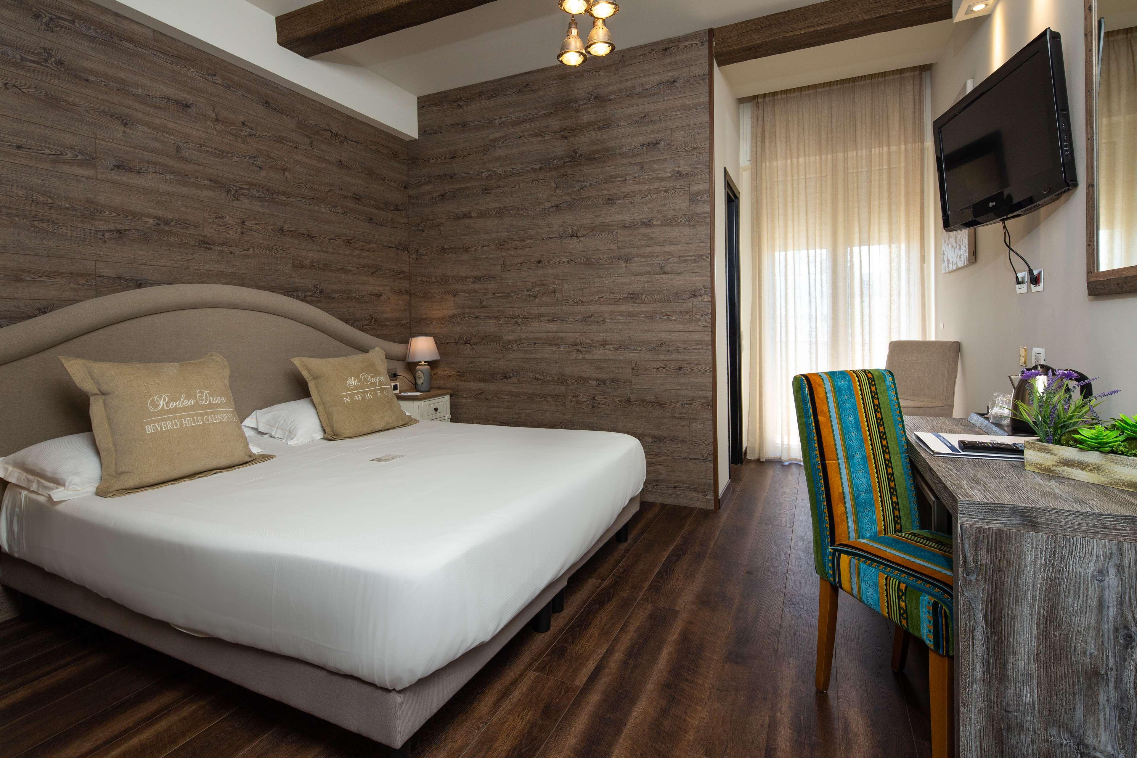 Western Maison B Hotel 4*