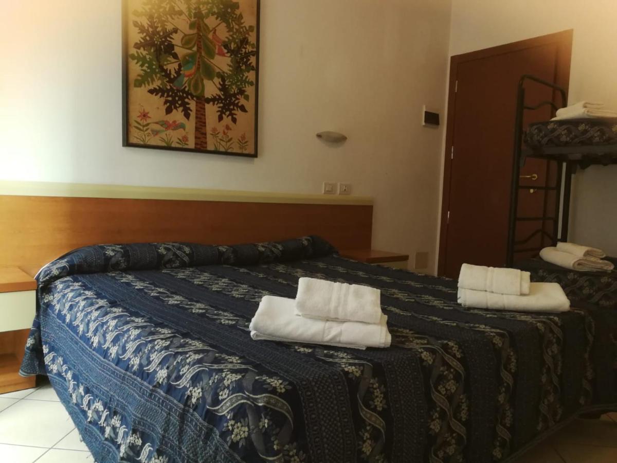 Jana Hotel