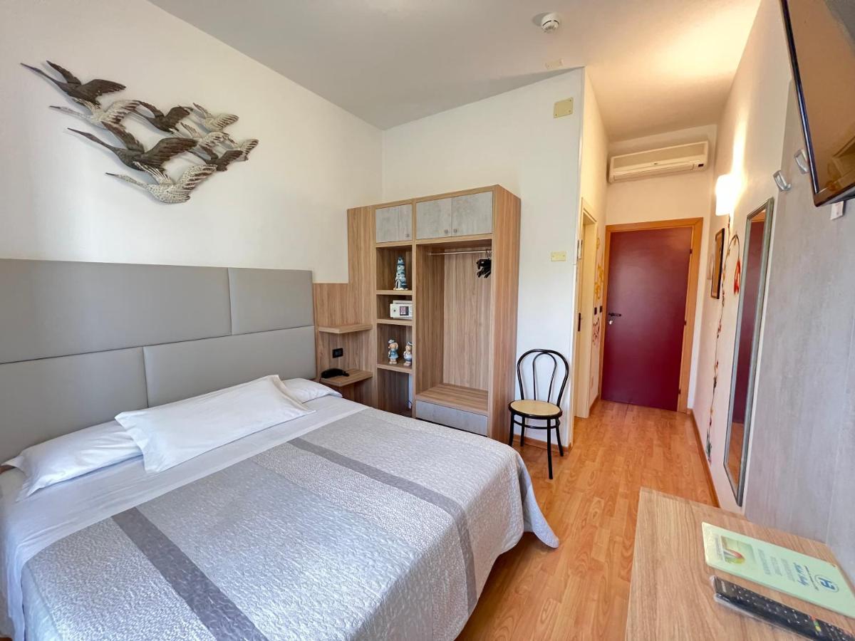 Betty Hotel 3*