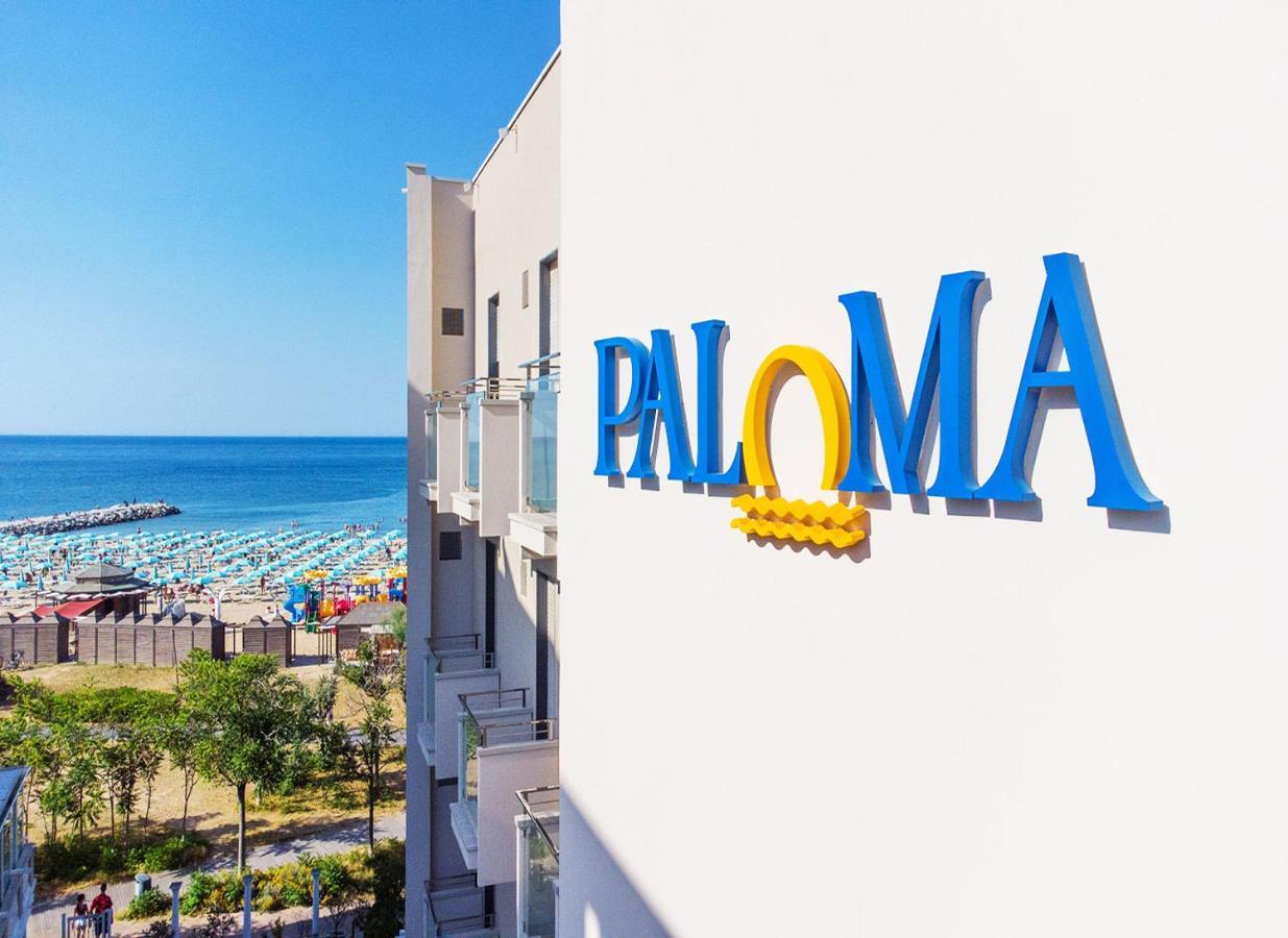 Hotel Paloma Front Chiringuitos Time