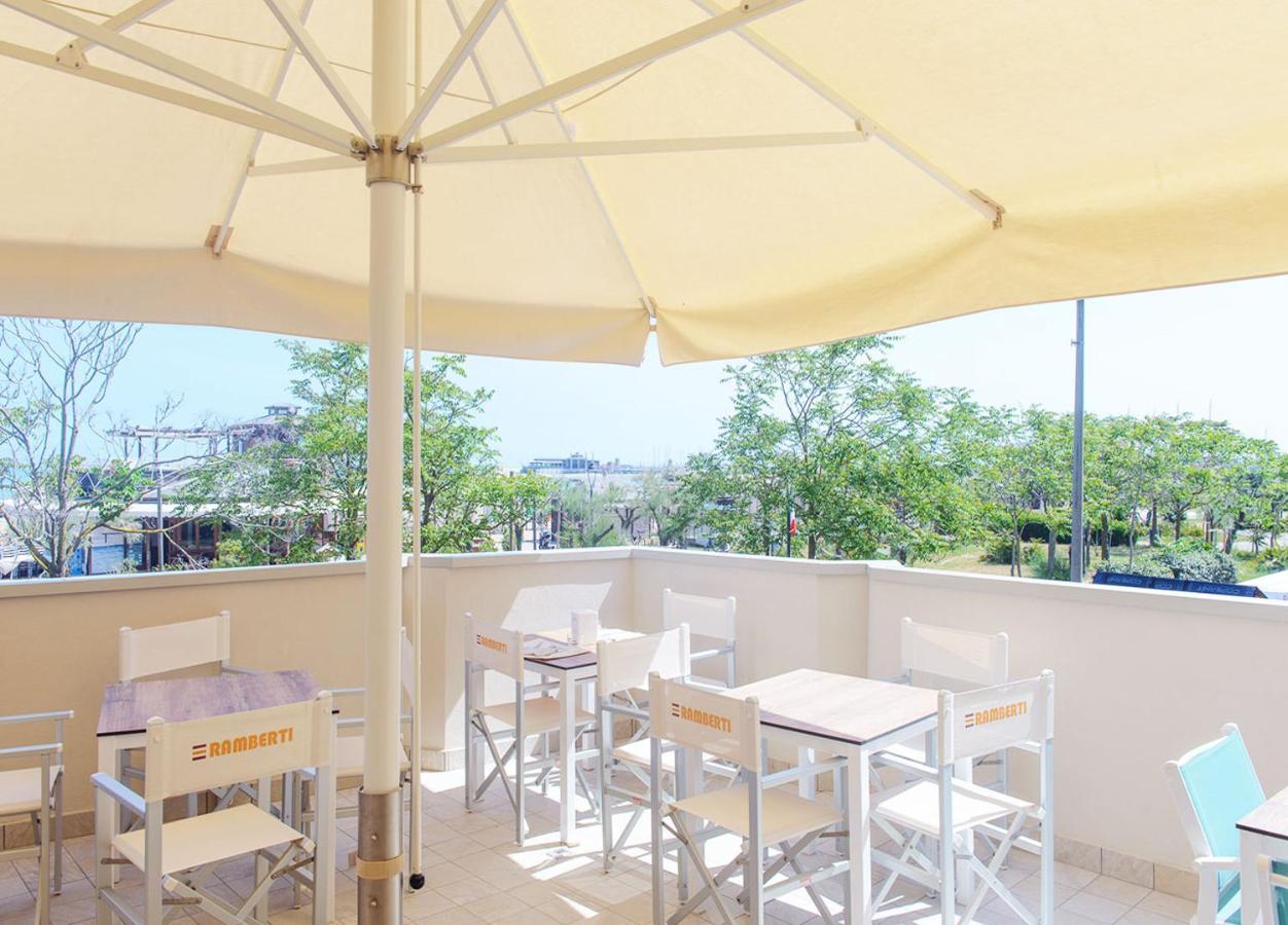 Hotel Paloma Front Chiringuitos Time 3*