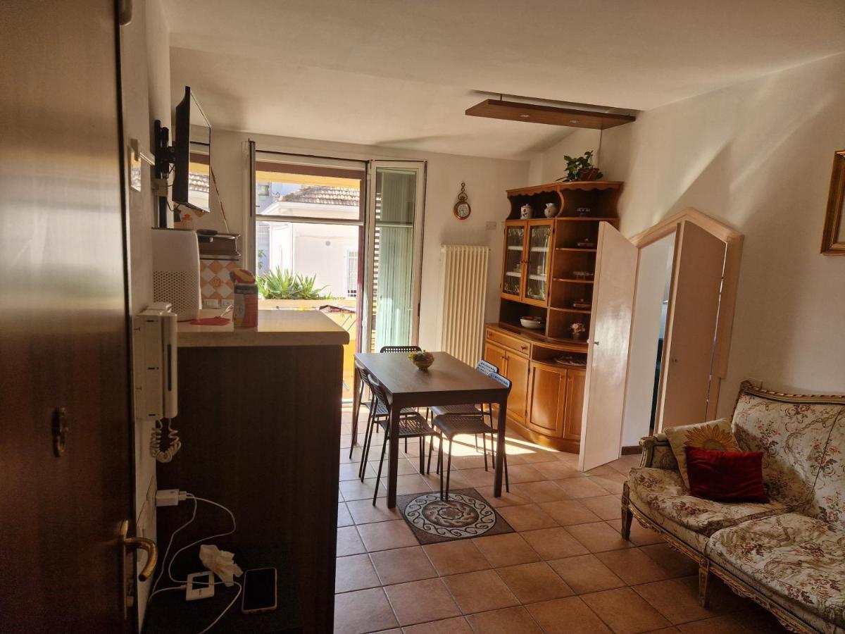 Rosy Apartment