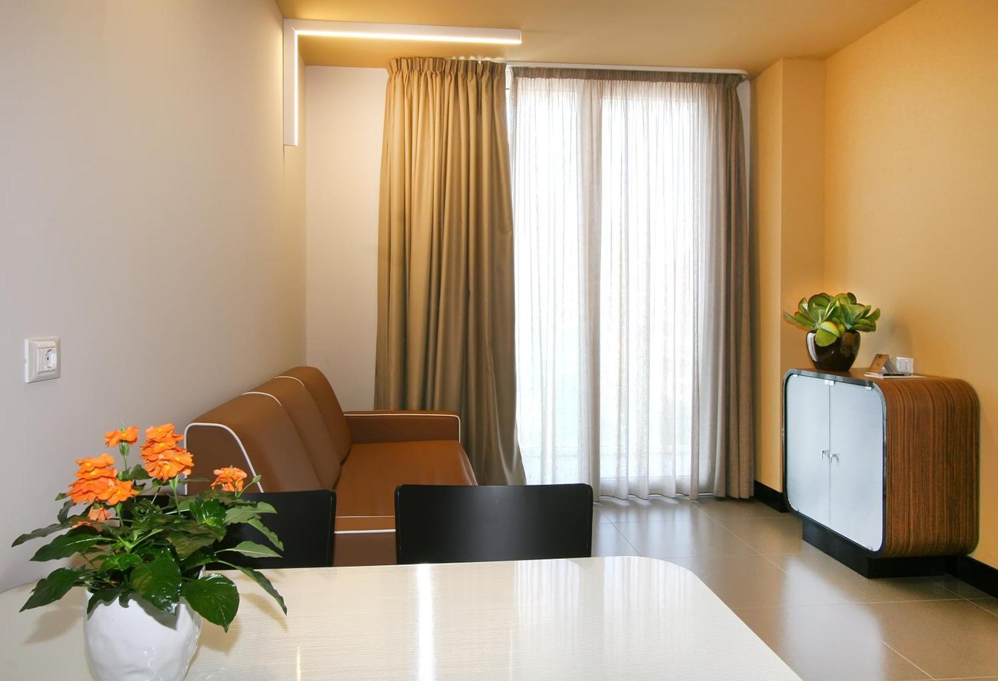 Aparthotel Terminus