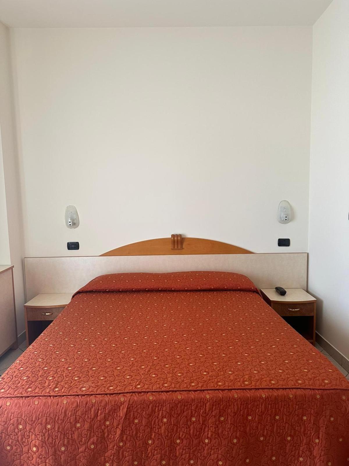 Hotel Ambra 3*