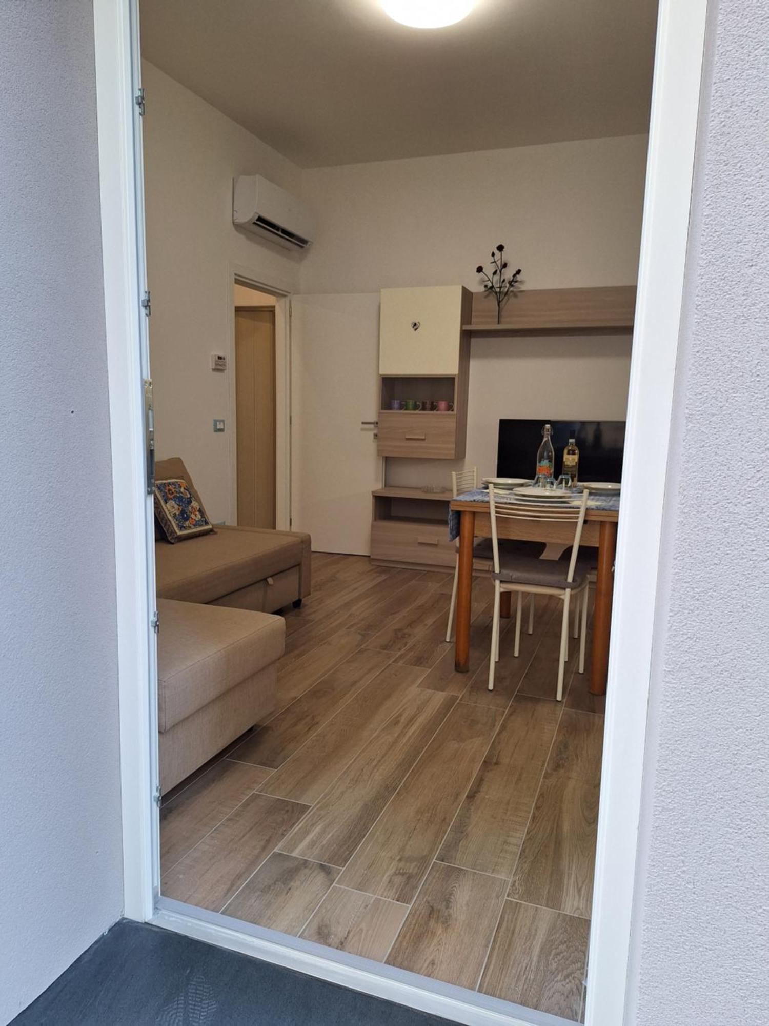 Bilocale Moderno Sabbia E Cielo - 5min Dal Mare Apartment
