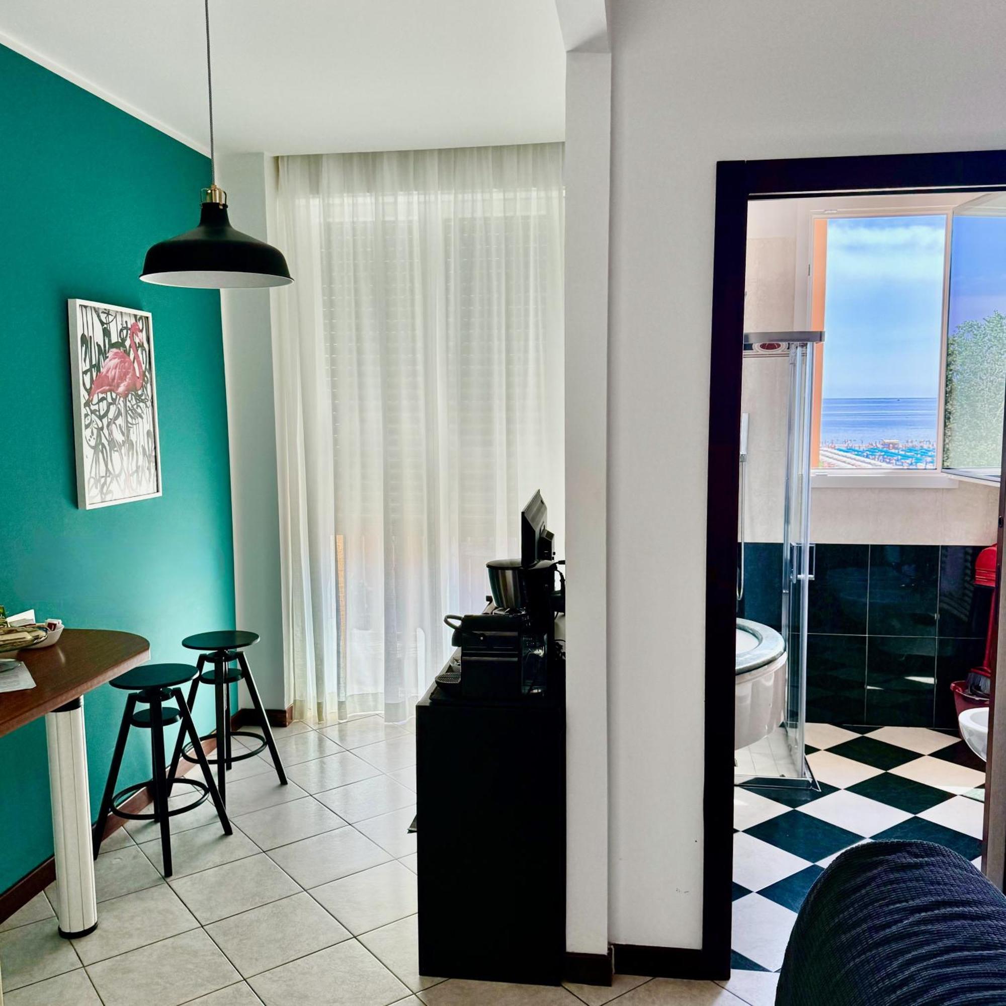 Leone - Vista Mare - Pet Friendly Apartment Rimini