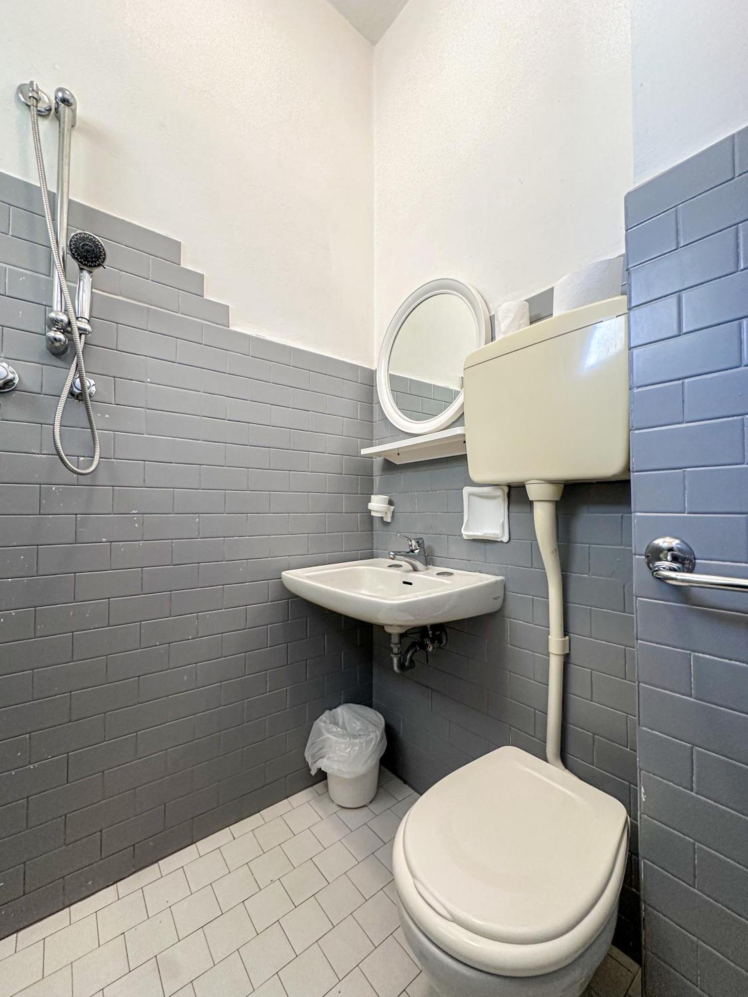 Hotel Albergo Serafini 2*