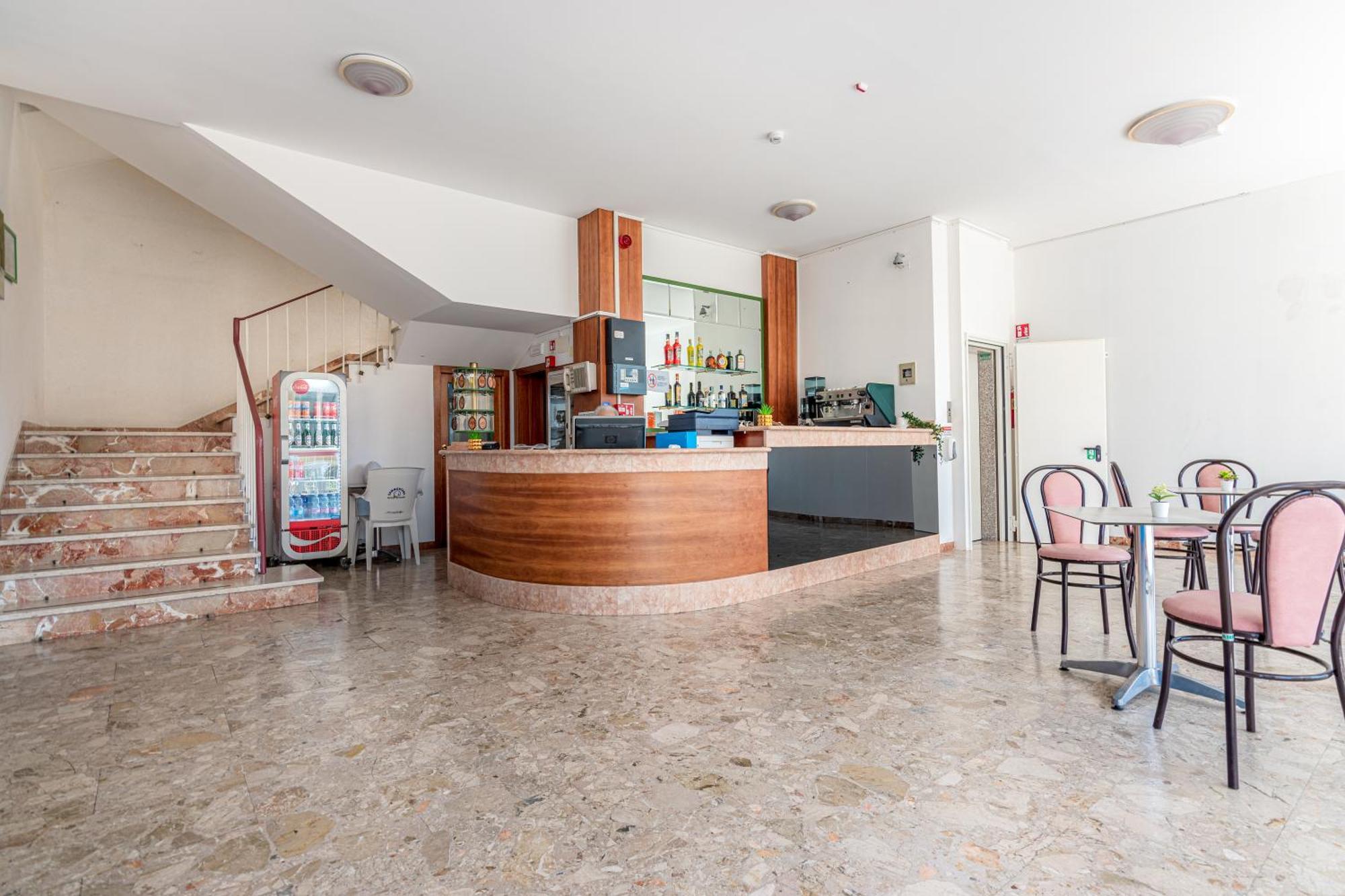 Hotel Albergo Serafini 2*