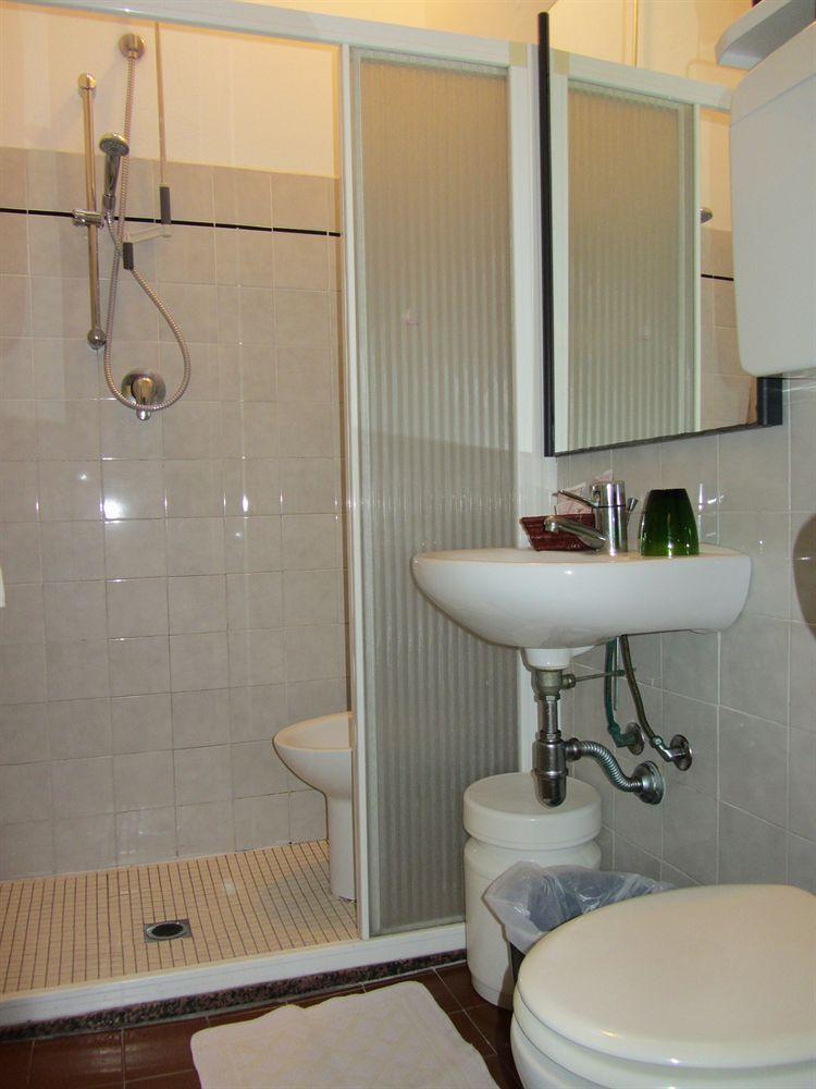 Diamond Hotel 3*