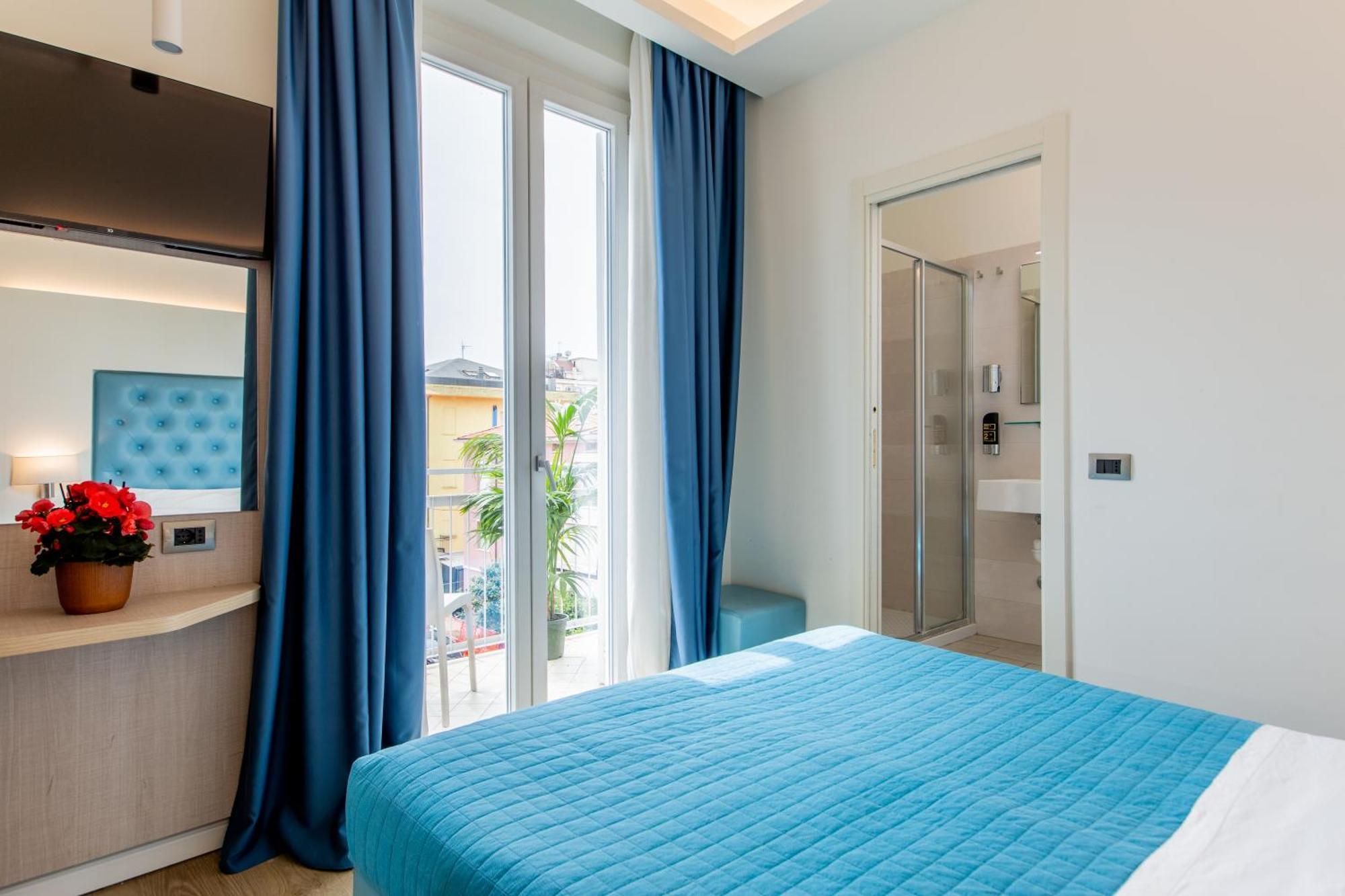 Italia Boutique Hotel