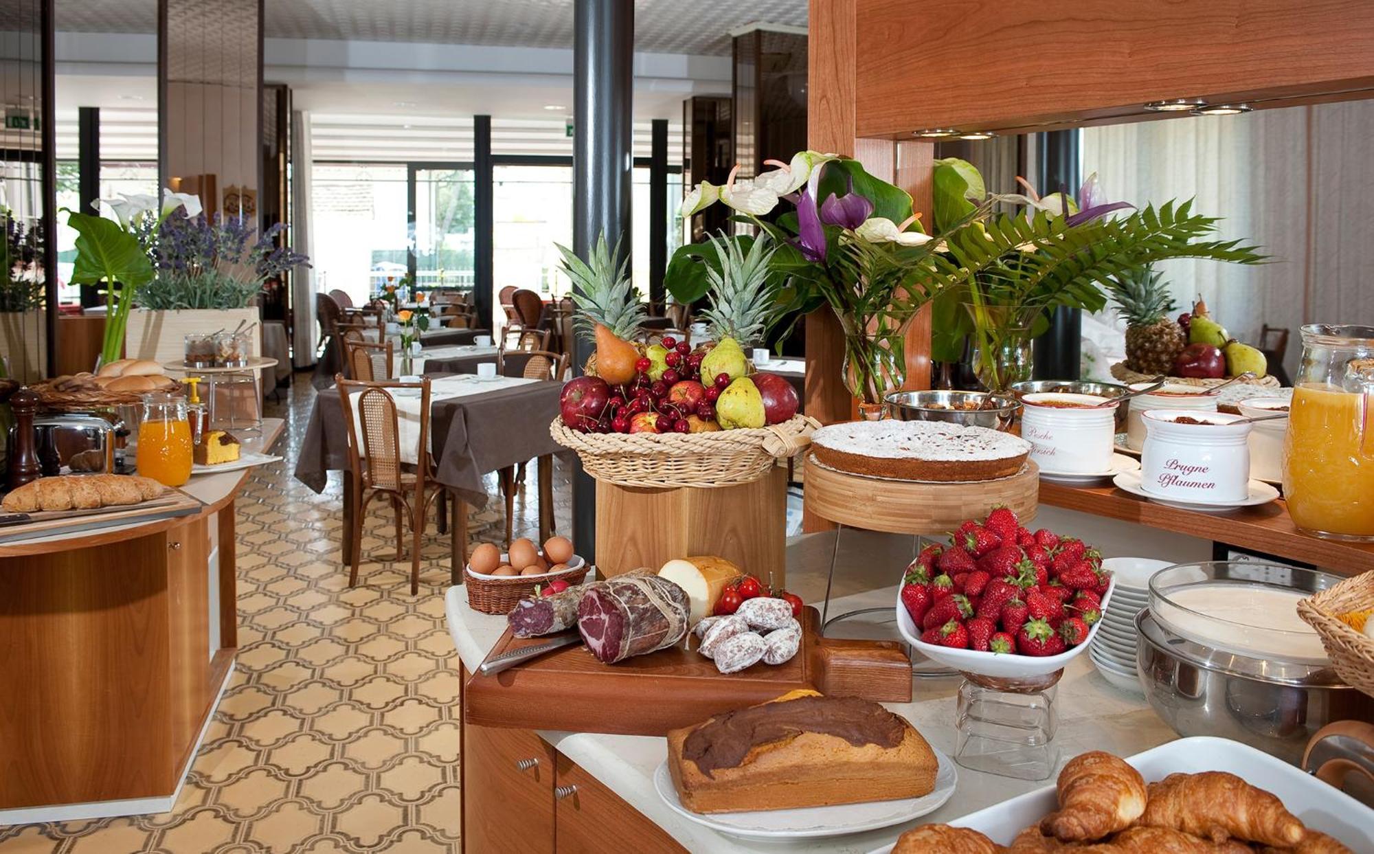 Gabriella Hotel 3*
