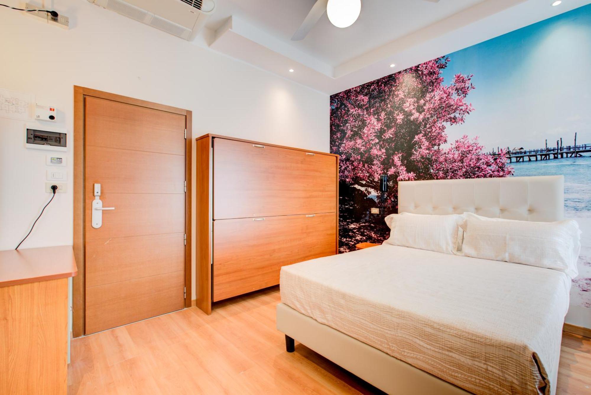 Sympathy Hotel