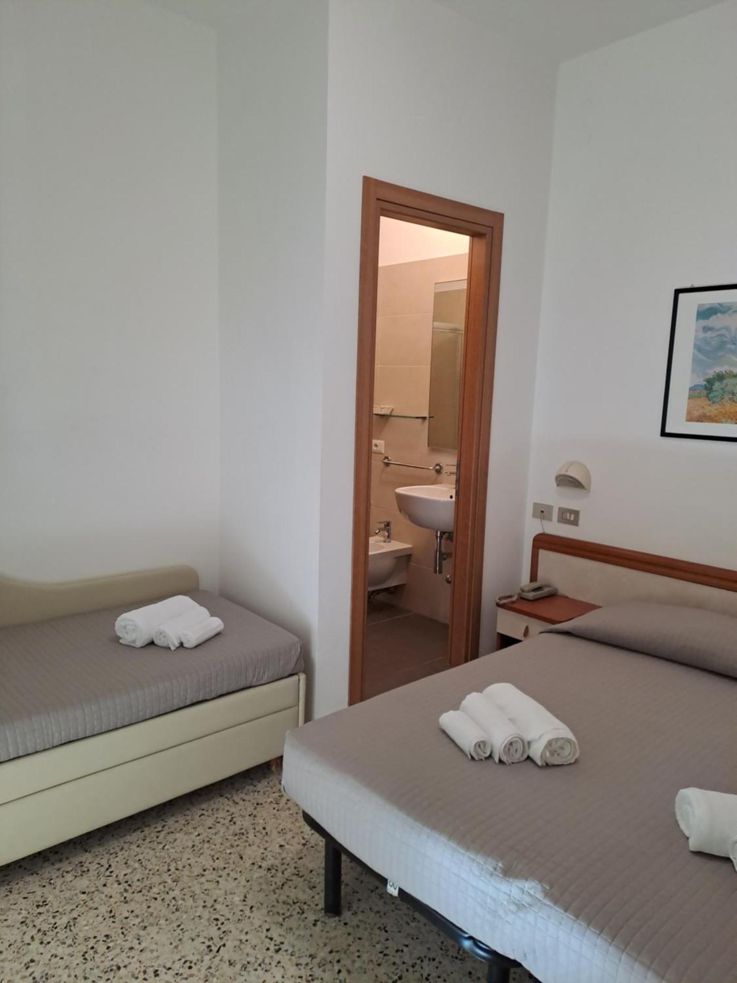 Helvetia 3* Rimini