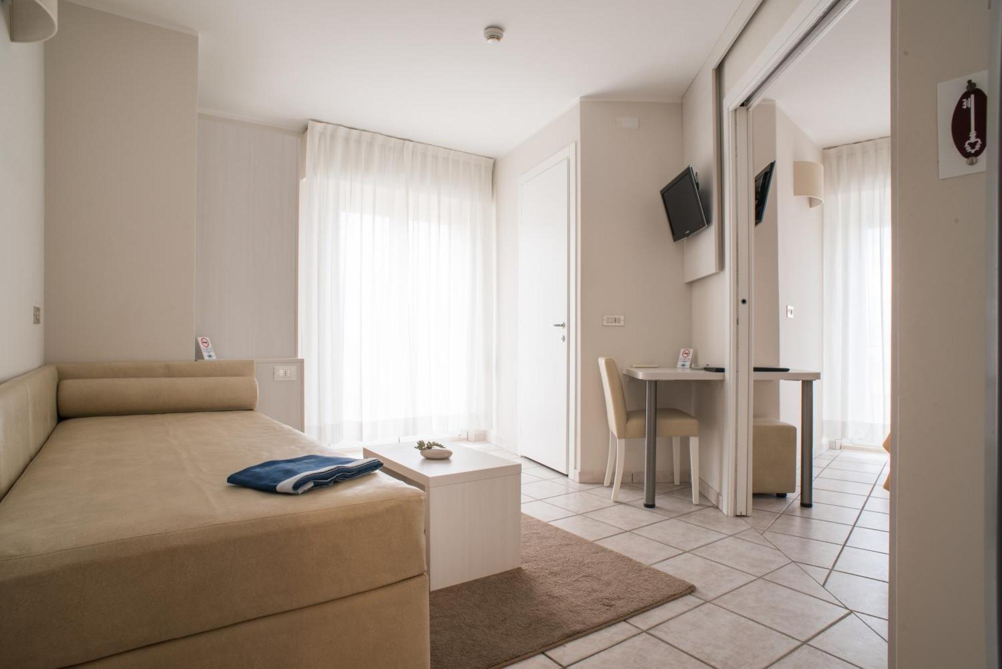 Hotel Gabriella 3*