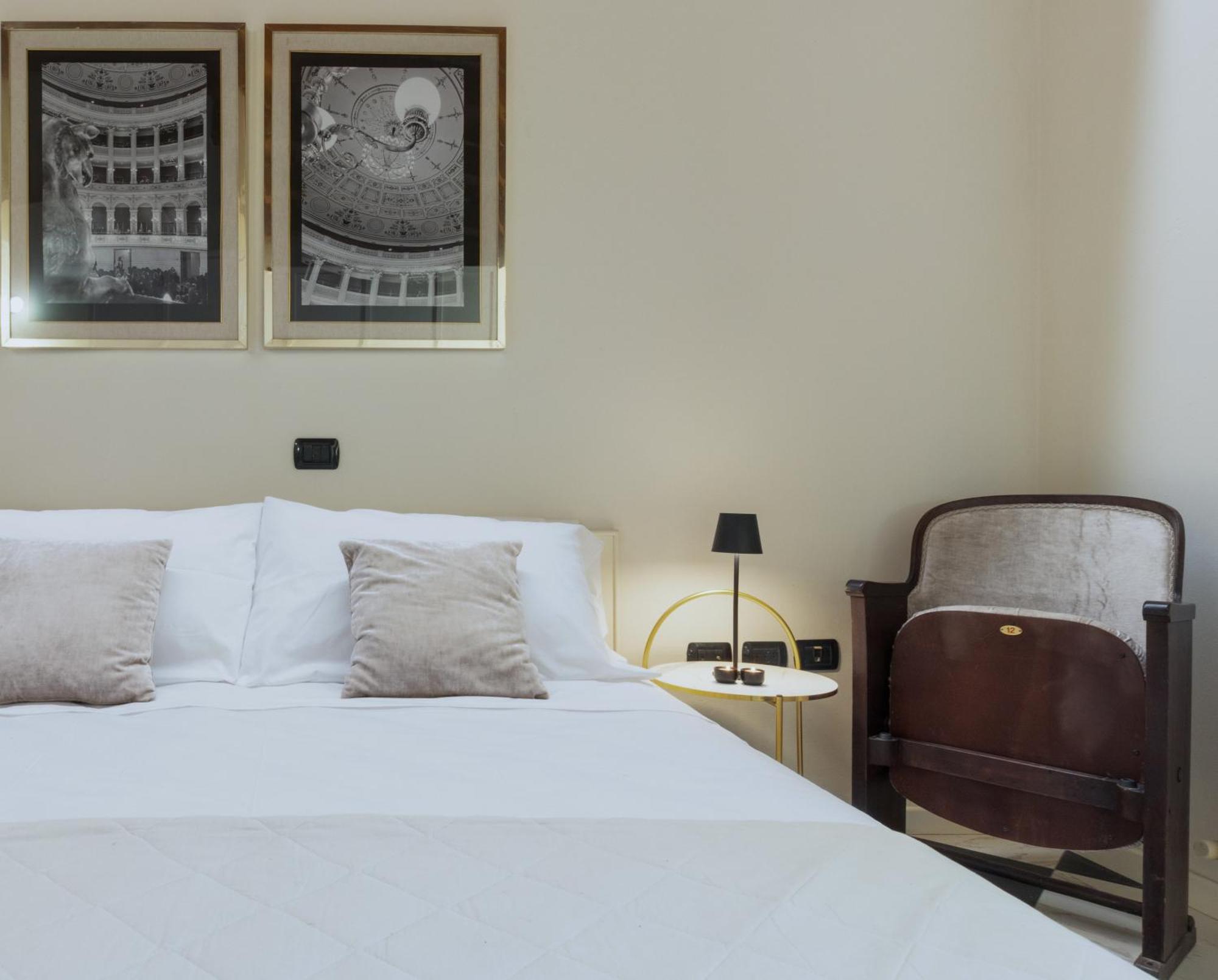 Apartment Teatrum Loft Teatro Galli -jacuzzi In *