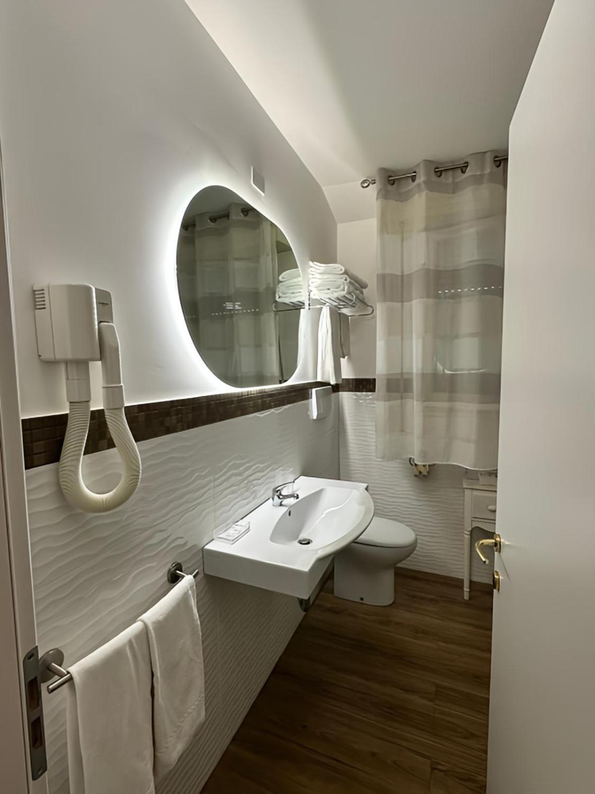 Piccinelli Hotel