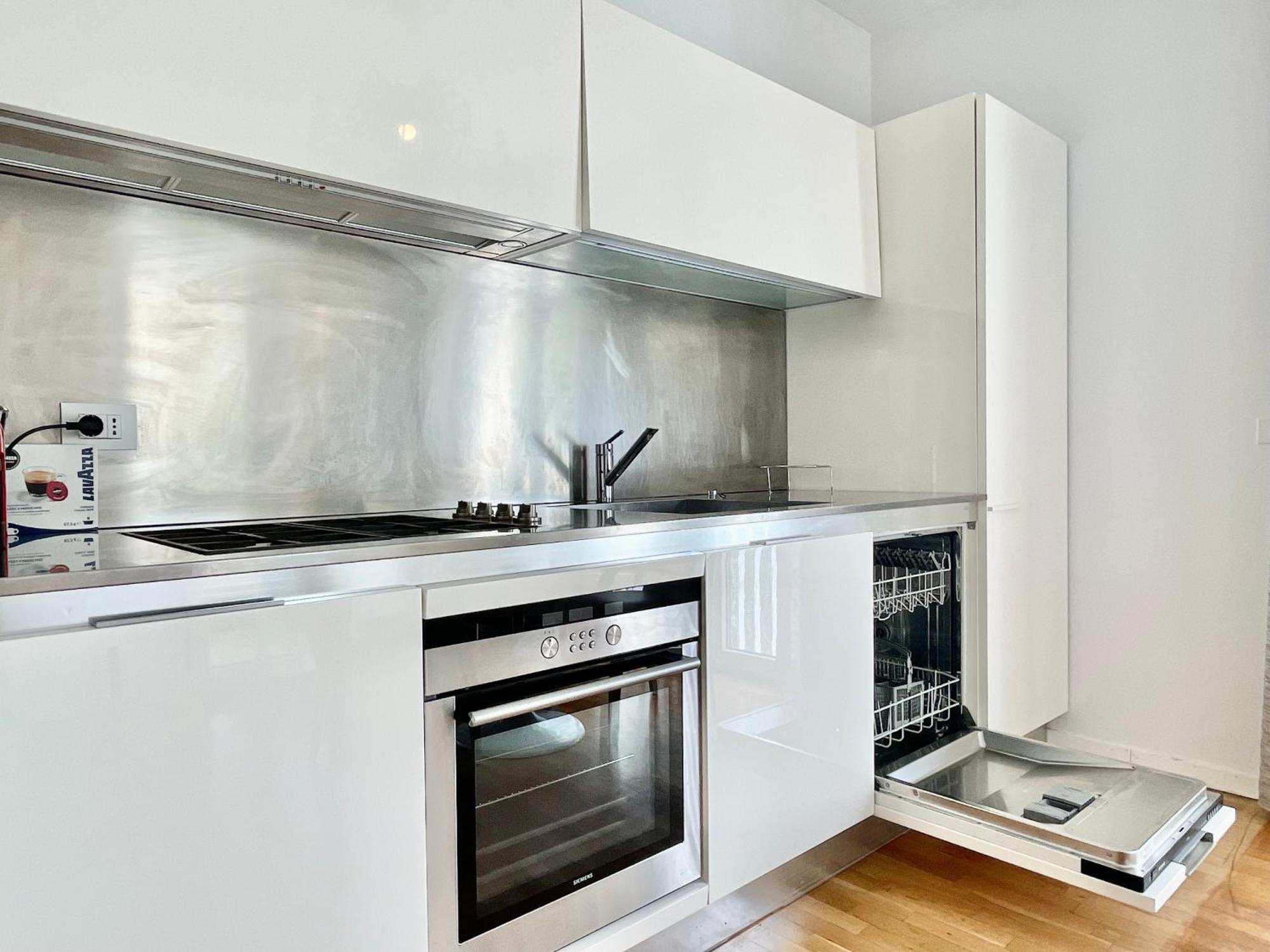 Attico Con Garage E Ampia Terrazza Privata Apartment