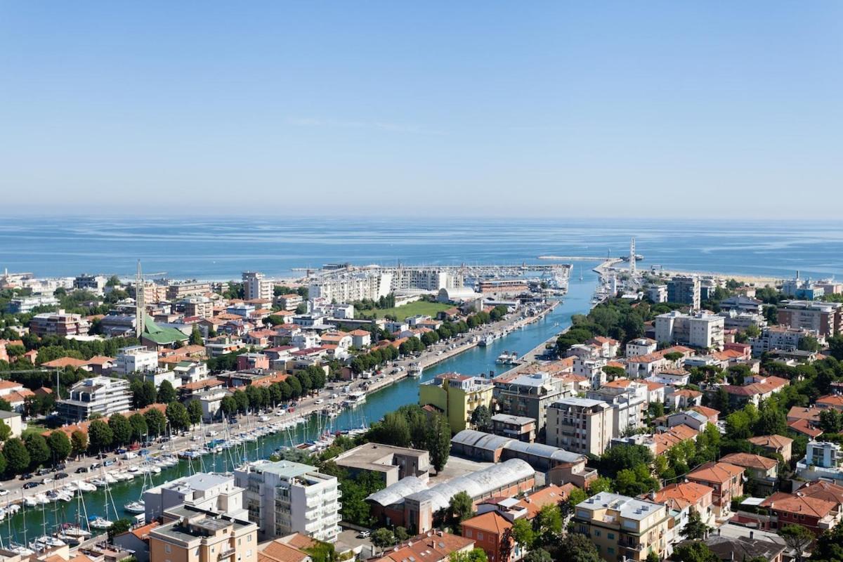 Nuvola 24, Luxurious With Sea View Appartement Rimini