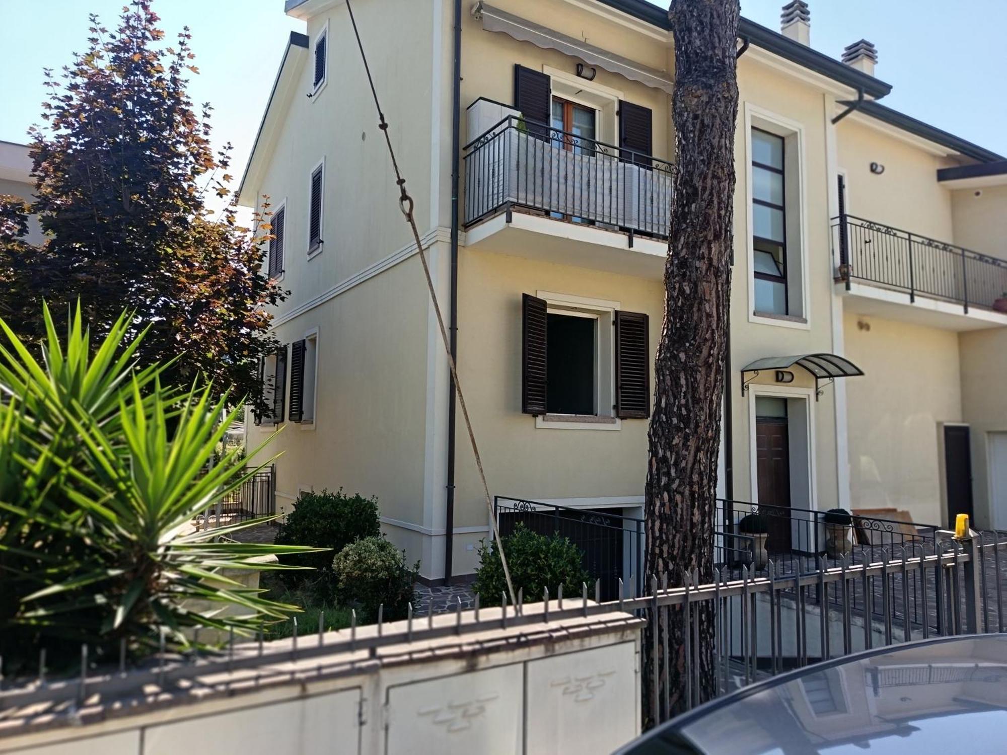 Appartamento Avela 6 - Giardino E Mare - Vacanze Sul Serio