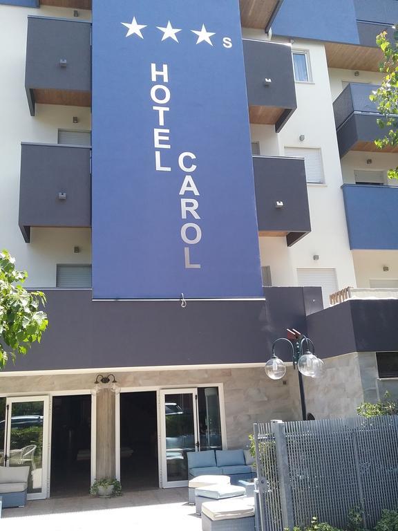 Hotel Carol
