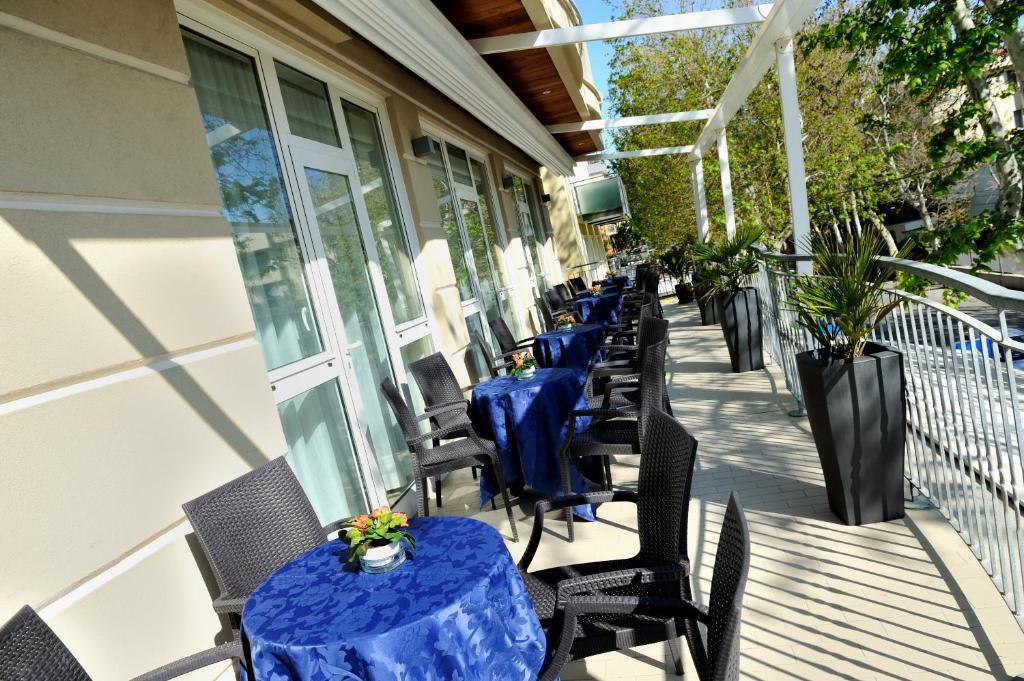 Bridge Hotel 3*