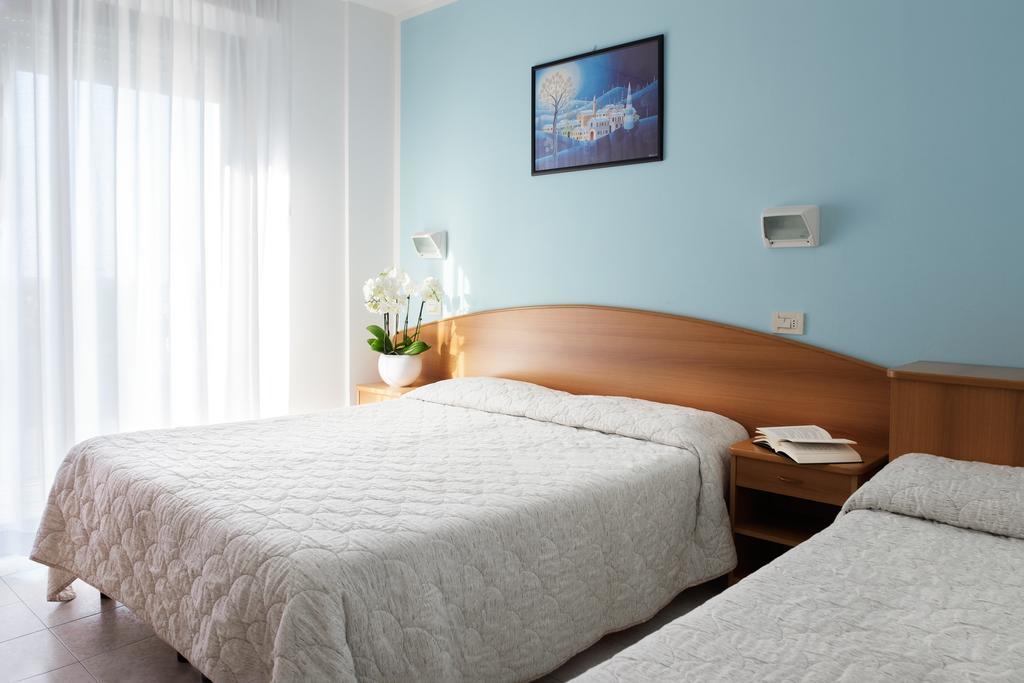 Emilia Hotel