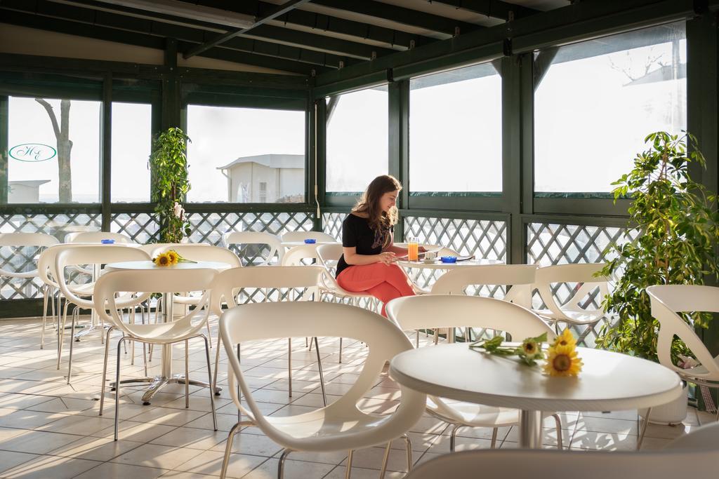 Emilia Hotel 3*