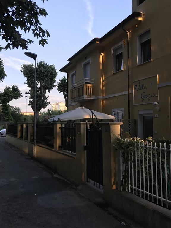 Grazia Couette-café Rimini