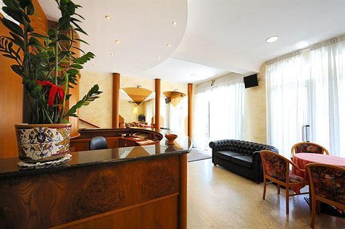 Hotel Bridge 3*