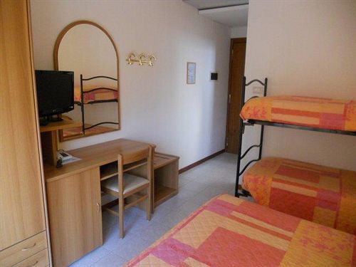 Emilia Hotel