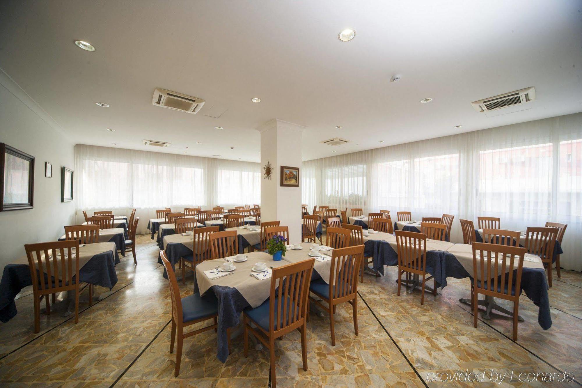 Jana Hotel 3*