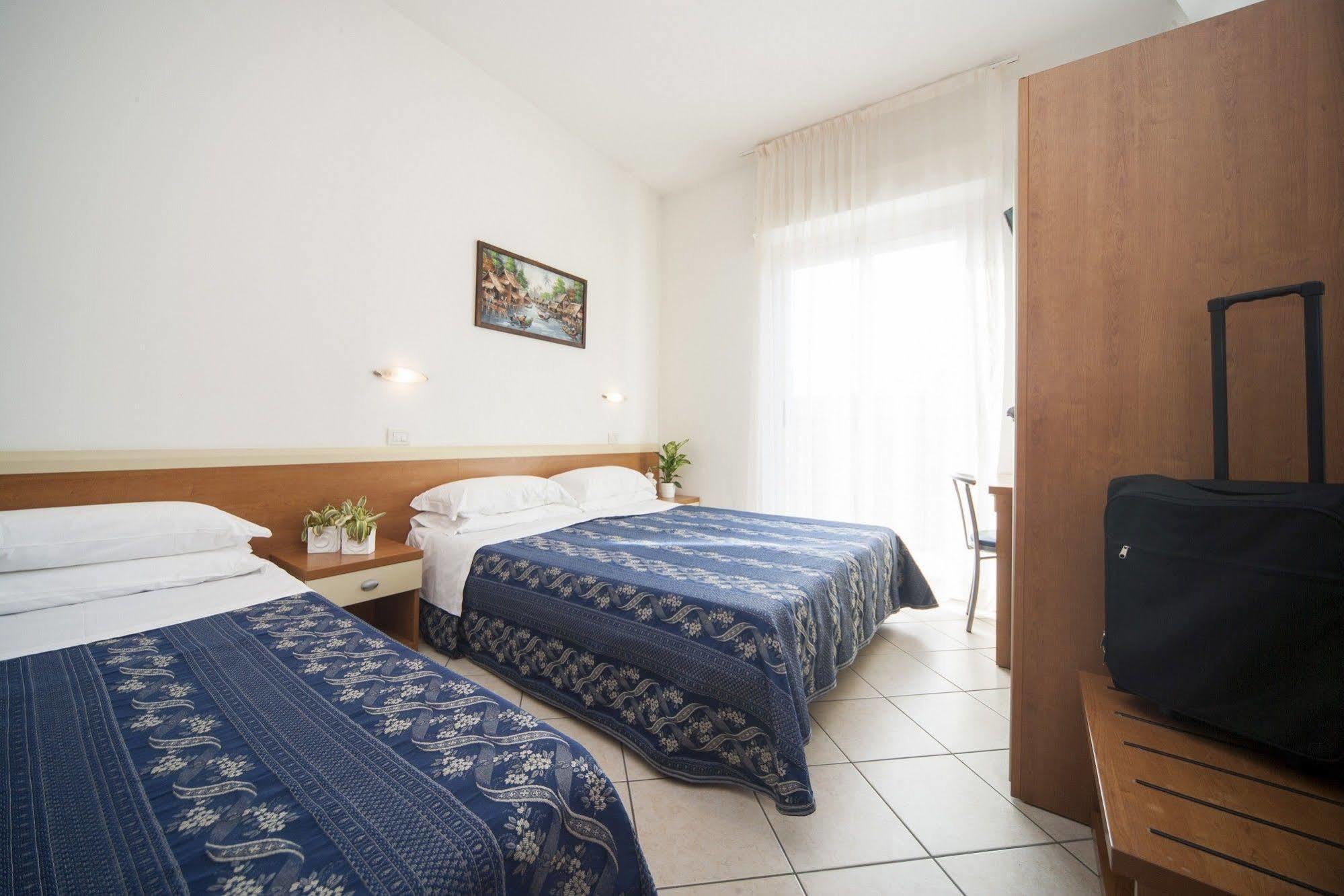 Jana Hotel 3*